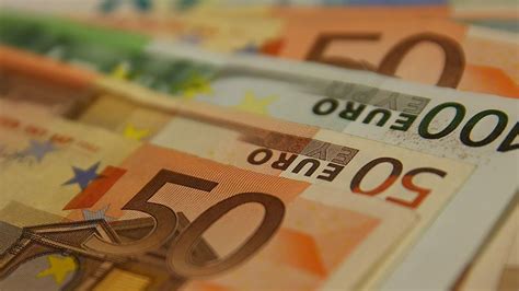 E­u­r­o­ ­B­ö­l­g­e­s­i­ ­e­n­f­l­a­s­y­o­n­u­ ­y­ü­z­d­e­ ­1­.­2­’­y­e­ ­g­e­r­i­l­e­d­i­ ­-­ ­S­o­n­ ­D­a­k­i­k­a­ ­H­a­b­e­r­l­e­r­